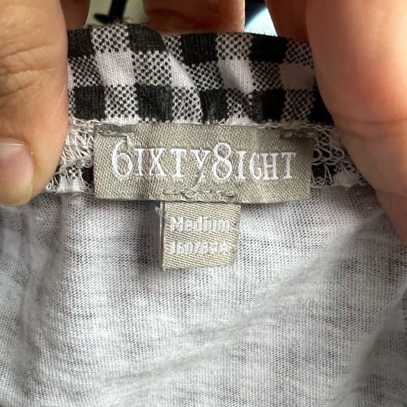 Off-Shoulder Gingham Crop Top || 6ixty 8ight - Picture 3 of 4